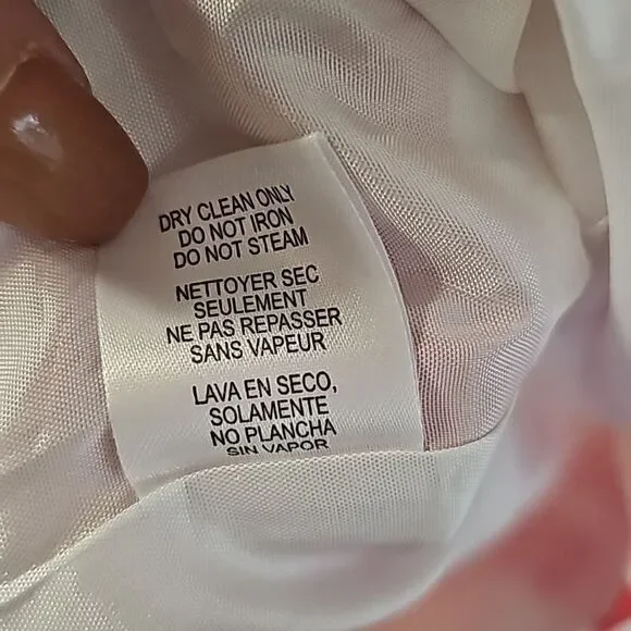 Worth New York White and Red Embossed Trench Coat Size Small - Picture 9 of 9